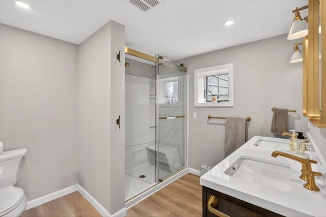 20 Longview Dr, Yarmouth, MA 02675