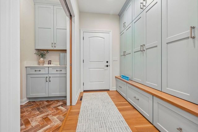 W358N6309 Ennis ROAD, Oconomowoc, WI 53066