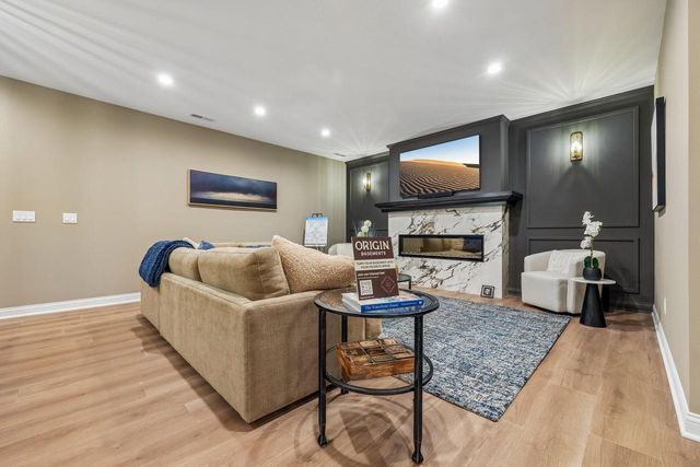 W358N6309 Ennis ROAD, Oconomowoc, WI 53066