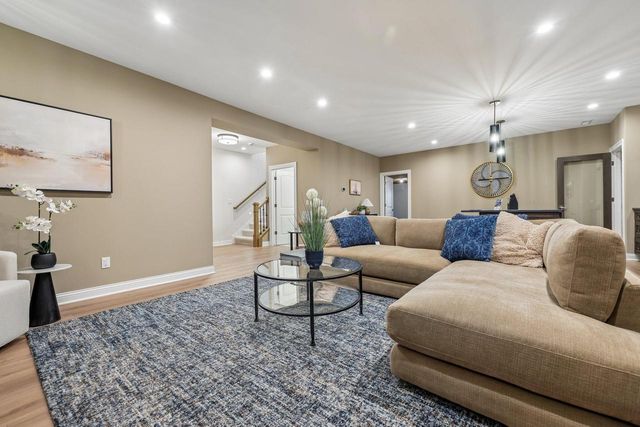W358N6309 Ennis ROAD, Oconomowoc, WI 53066