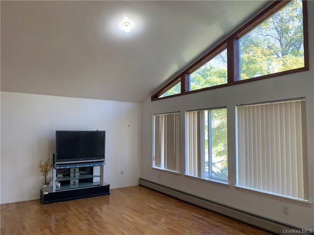 3 Rella Drive, New City, NY 10956