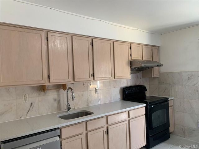 3 Rella Drive, New City, NY 10956