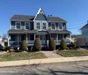 7 Clinton Street Apt B, Matawan, NJ 07747