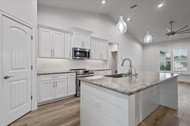 222 SW 22ND AVENUE, Trenton, FL 32693