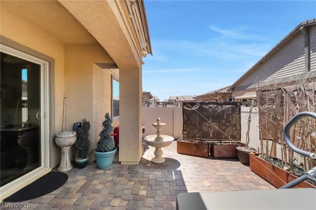 794 Hibiscuss Blossom Street, Henderson, NV 89011