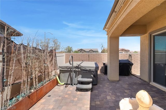 794 Hibiscuss Blossom Street, Henderson, NV 89011