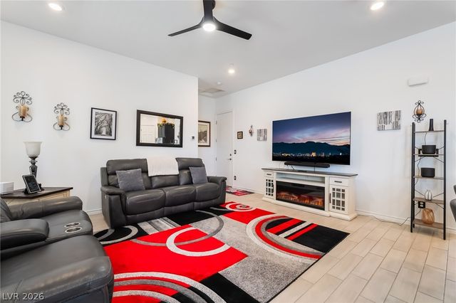 794 Hibiscuss Blossom Street, Henderson, NV 89011