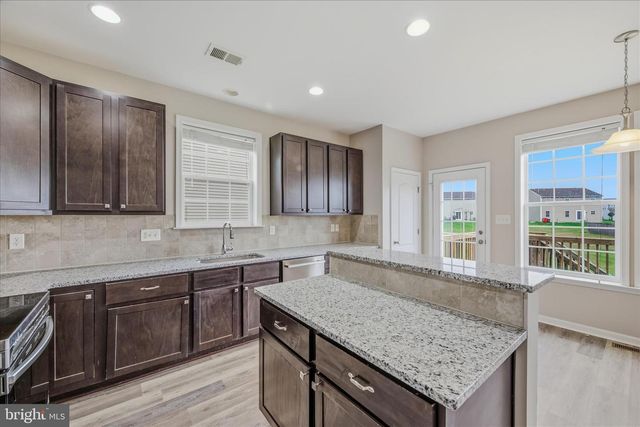 30 PAPPY CT, Bunker Hill, WV 25413