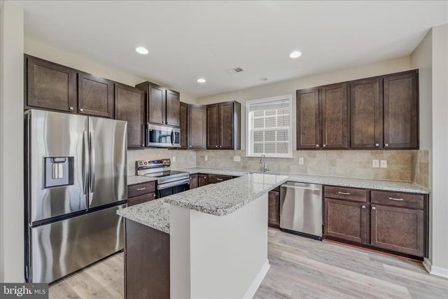 30 PAPPY CT, Bunker Hill, WV 25413