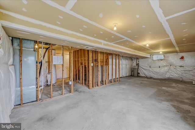 30 PAPPY CT, Bunker Hill, WV 25413