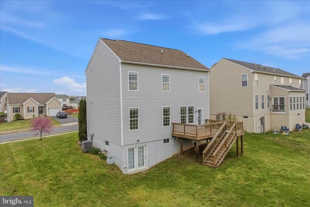 30 PAPPY CT, Bunker Hill, WV 25413