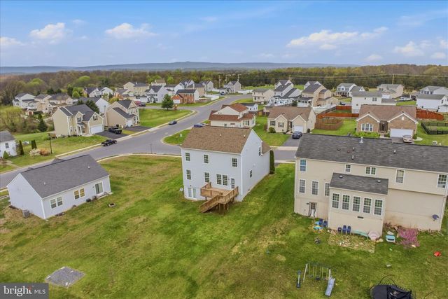 30 PAPPY CT, Bunker Hill, WV 25413