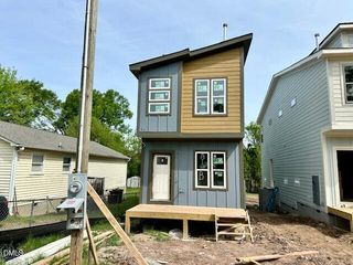 818b Carter Avenue, Durham, NC 27703