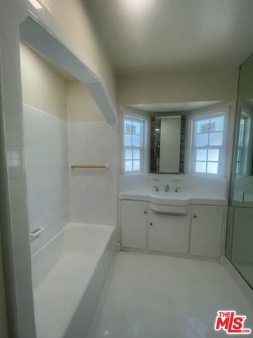 9029 Wildwood Avenue, Los Angeles, CA 91352