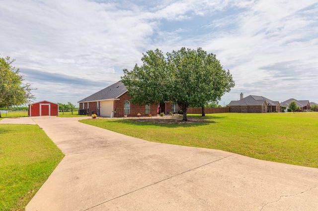 333 Country Manor Lane, Royse City, TX 75189
