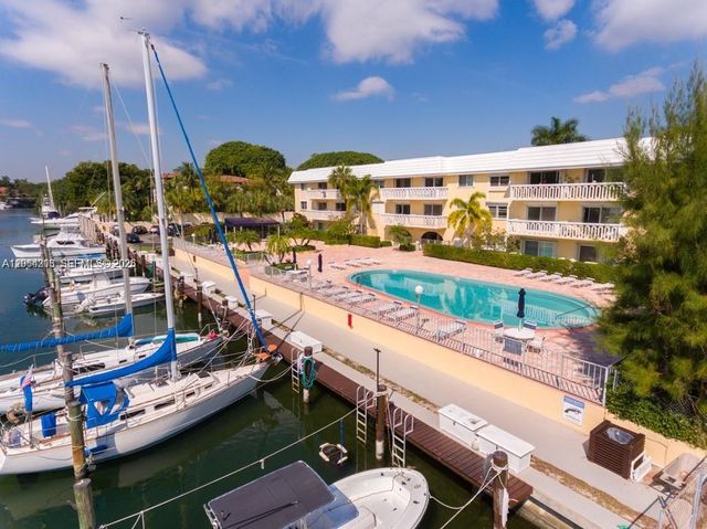 100 EDGEWATER DR 305, Coral Gables, FL 33133