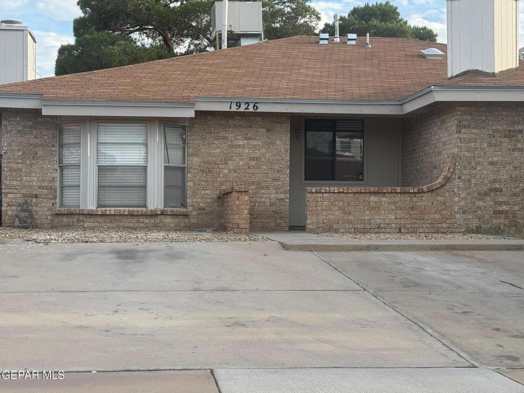 1926 ESTRADA Drive, El Paso, TX 79936