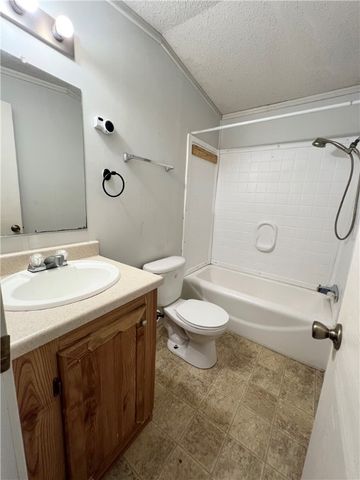 186 County Road 161, Alice, TX 78332