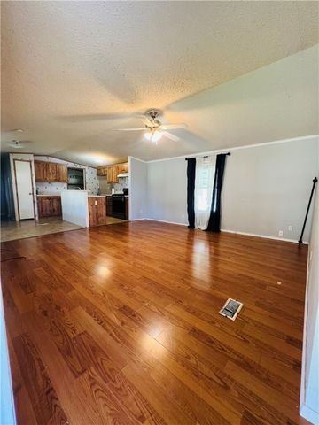 186 County Road 161, Alice, TX 78332