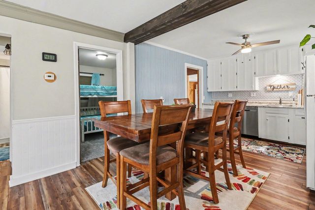90 S Clymer Street, Pentwater Vlg, MI 49449