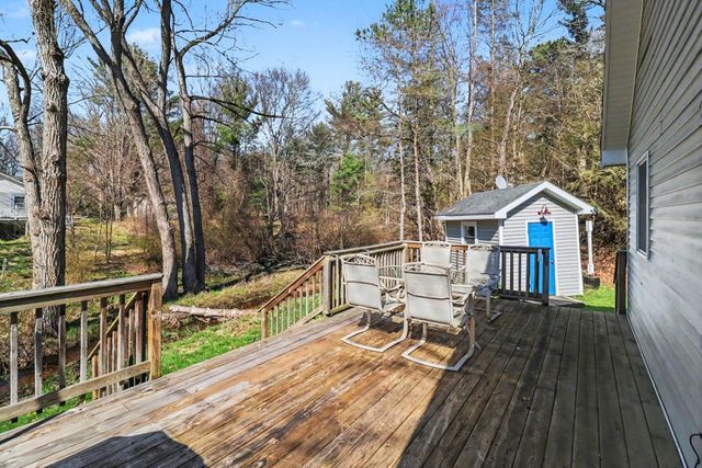90 S Clymer Street, Pentwater Vlg, MI 49449