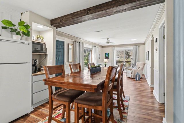 90 S Clymer Street, Pentwater Vlg, MI 49449