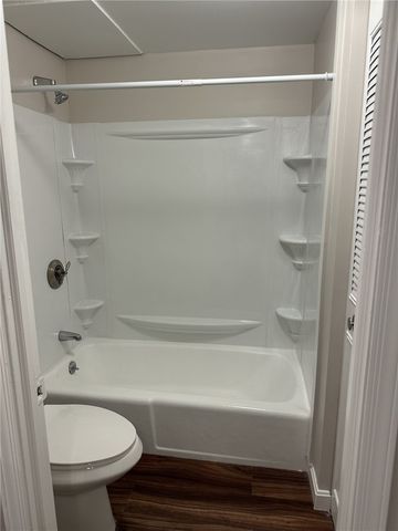 3 Admiralty Drive 11-5, Middletown, RI 02842