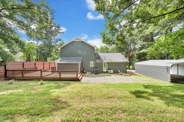 422 Willow Creek RD, Rocky Mount, VA 24151