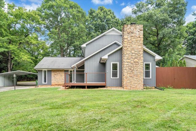 422 Willow Creek RD, Rocky Mount, VA 24151