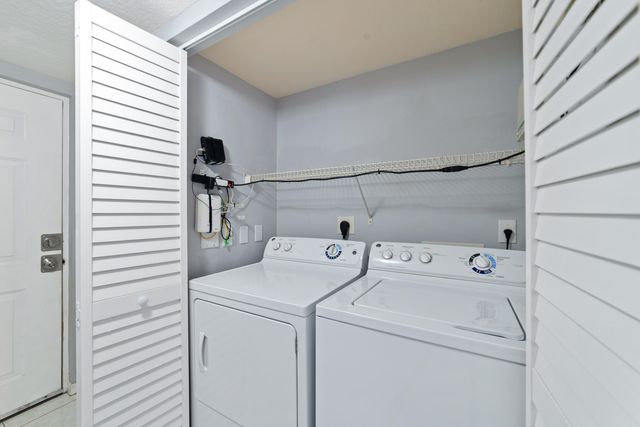 4151 San Marino Boulevard 203, West Palm Beach, FL 33409