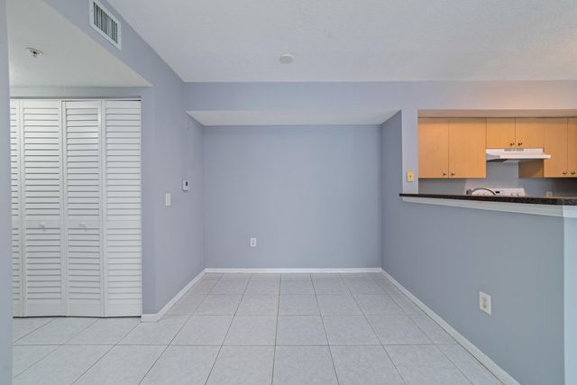 4151 San Marino Boulevard 203, West Palm Beach, FL 33409