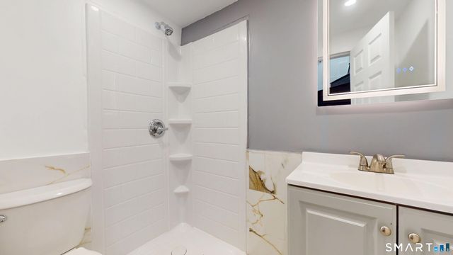 30 Pond Street, Naugatuck, CT 06770