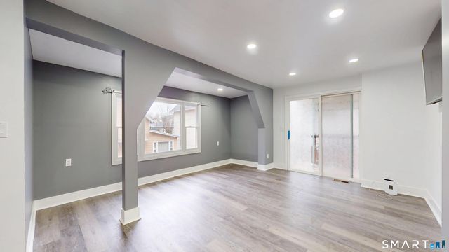 30 Pond Street, Naugatuck, CT 06770