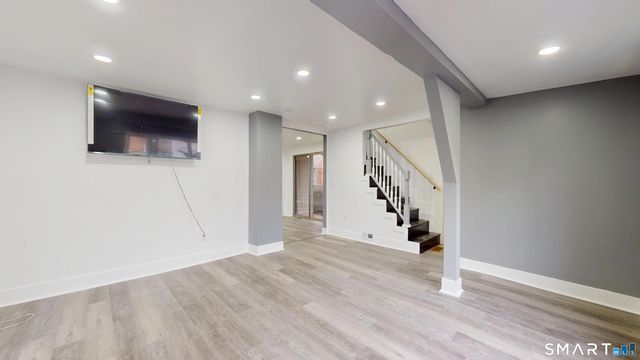 30 Pond Street, Naugatuck, CT 06770