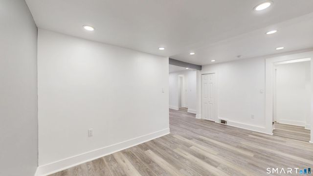 30 Pond Street, Naugatuck, CT 06770