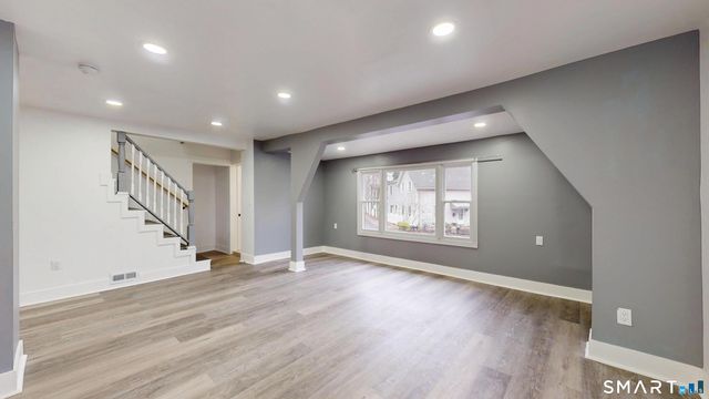 30 Pond Street, Naugatuck, CT 06770