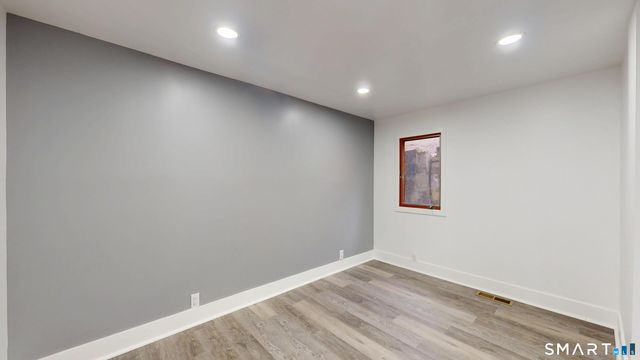 30 Pond Street, Naugatuck, CT 06770