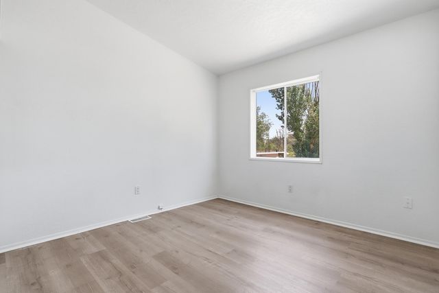 75 Romero Road, Belen, NM 87002