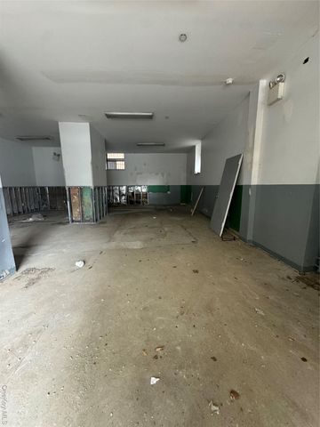 1105 College Avenue Store 3 -4, Bronx, NY 10456