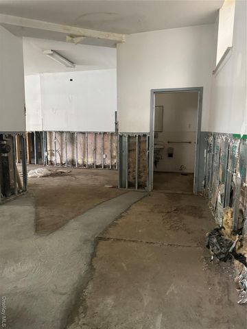 1105 College Avenue Store 3 -4, Bronx, NY 10456