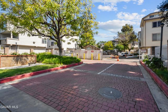 11150 Glenoaks Boulevard 74, Pacoima, CA 91331