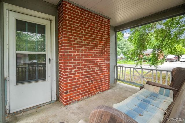 201 W Roanoke St, Ridgeway, VA 23225