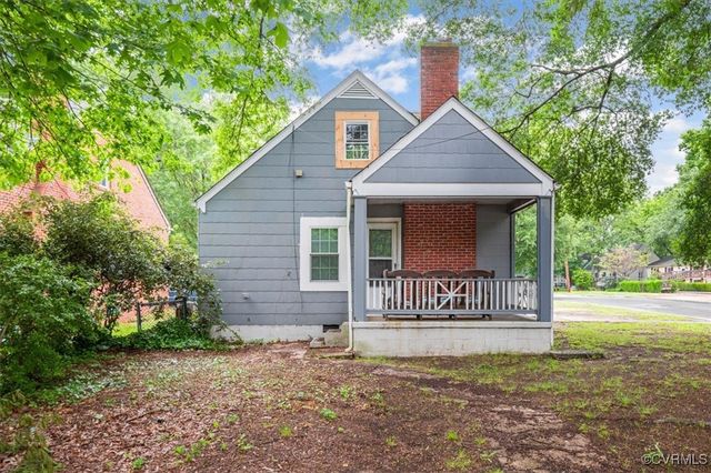201 W Roanoke St, Ridgeway, VA 23225