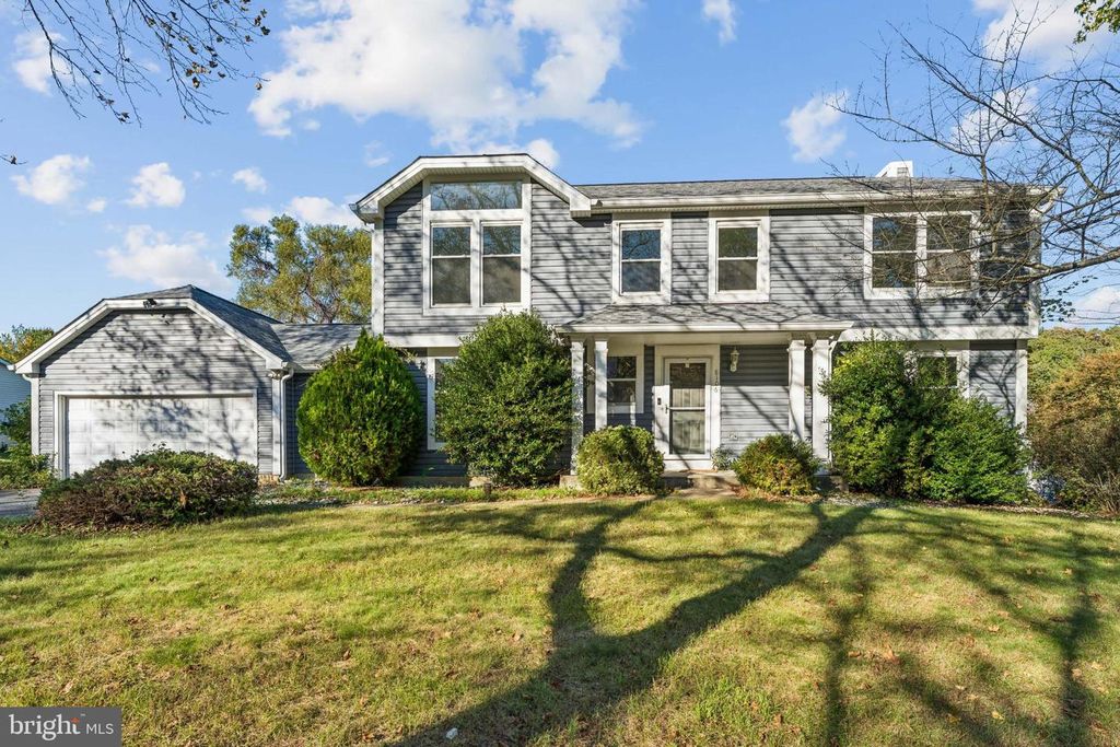 8106 TRIPLE CROWN RD, Bowie, MD 20715
