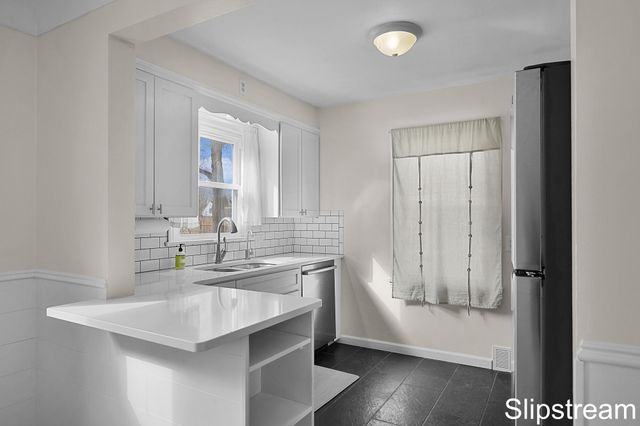 1130 Ottillia Street Se, City Of Grand Rapids, MI 49507