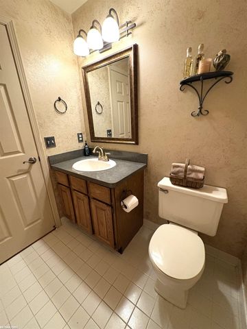 1734 Snowden Circle, Rochester Hills, MI 48306