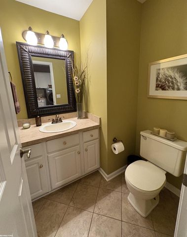 1734 Snowden Circle, Rochester Hills, MI 48306
