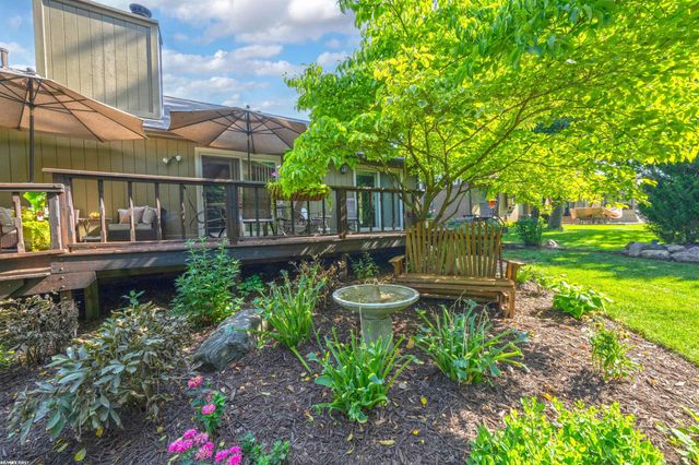 1734 Snowden Circle, Rochester Hills, MI 48306