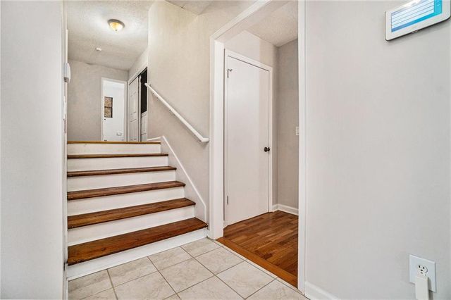 6701 Live Oak Lane, Douglasville, GA 30135