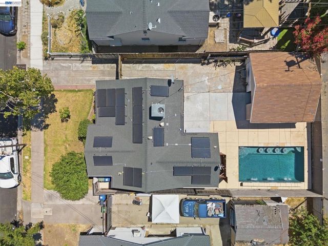 1330 W Park St, Stockton, CA 95203